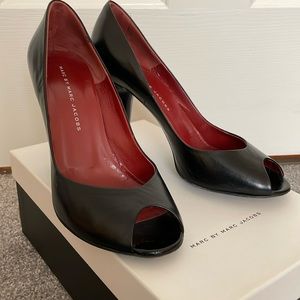 Marc by Marc Jacobs Black Pump